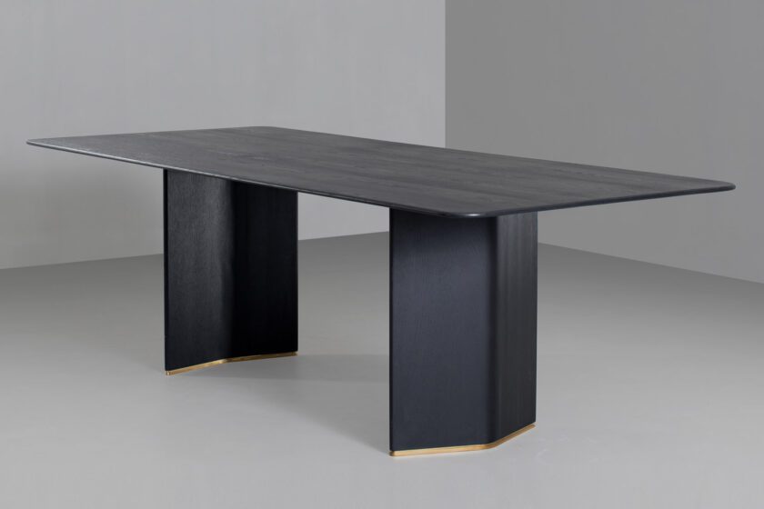 Forma Dining Table Wriver