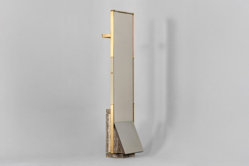 Orbito Free Standing Mirror