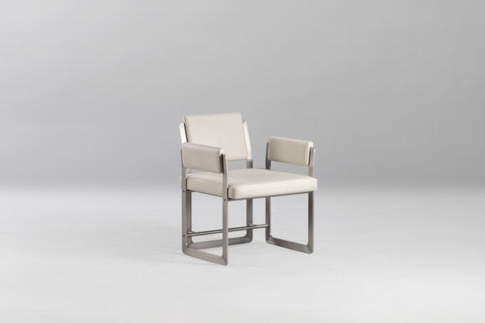 Artus Lounge Chair