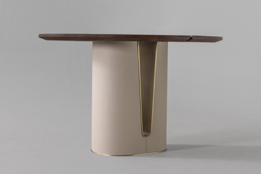 Diviso Circle Dining Table