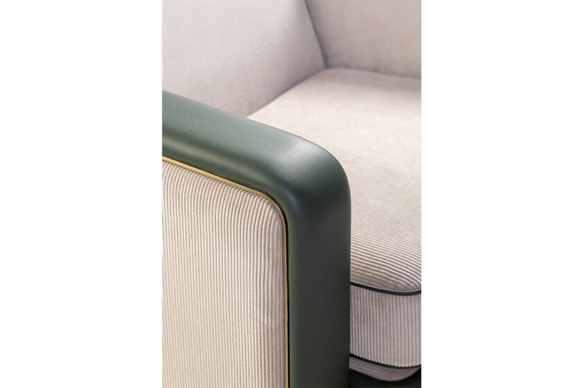 Liso Lounge Chair