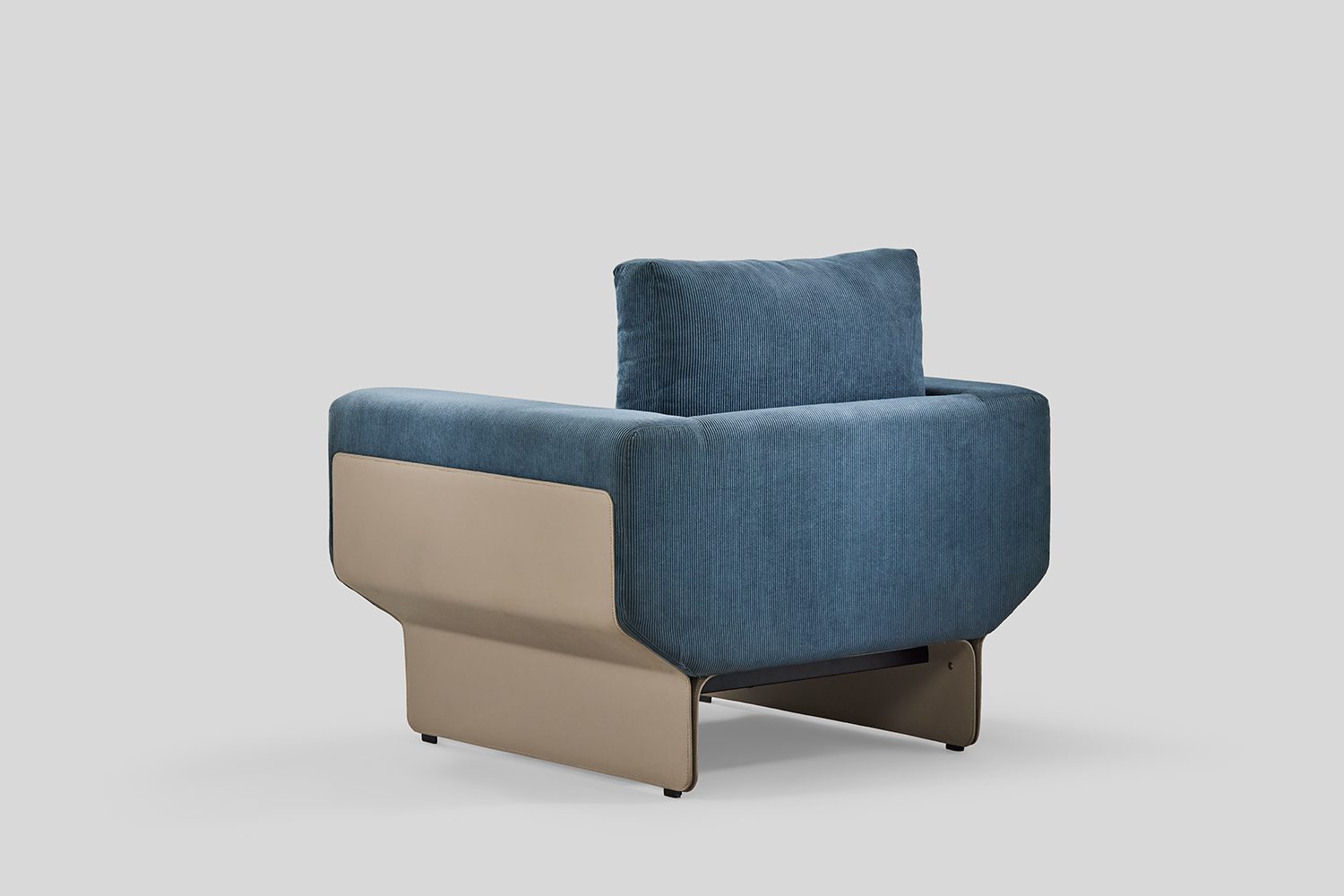 Adler Lounge Chair