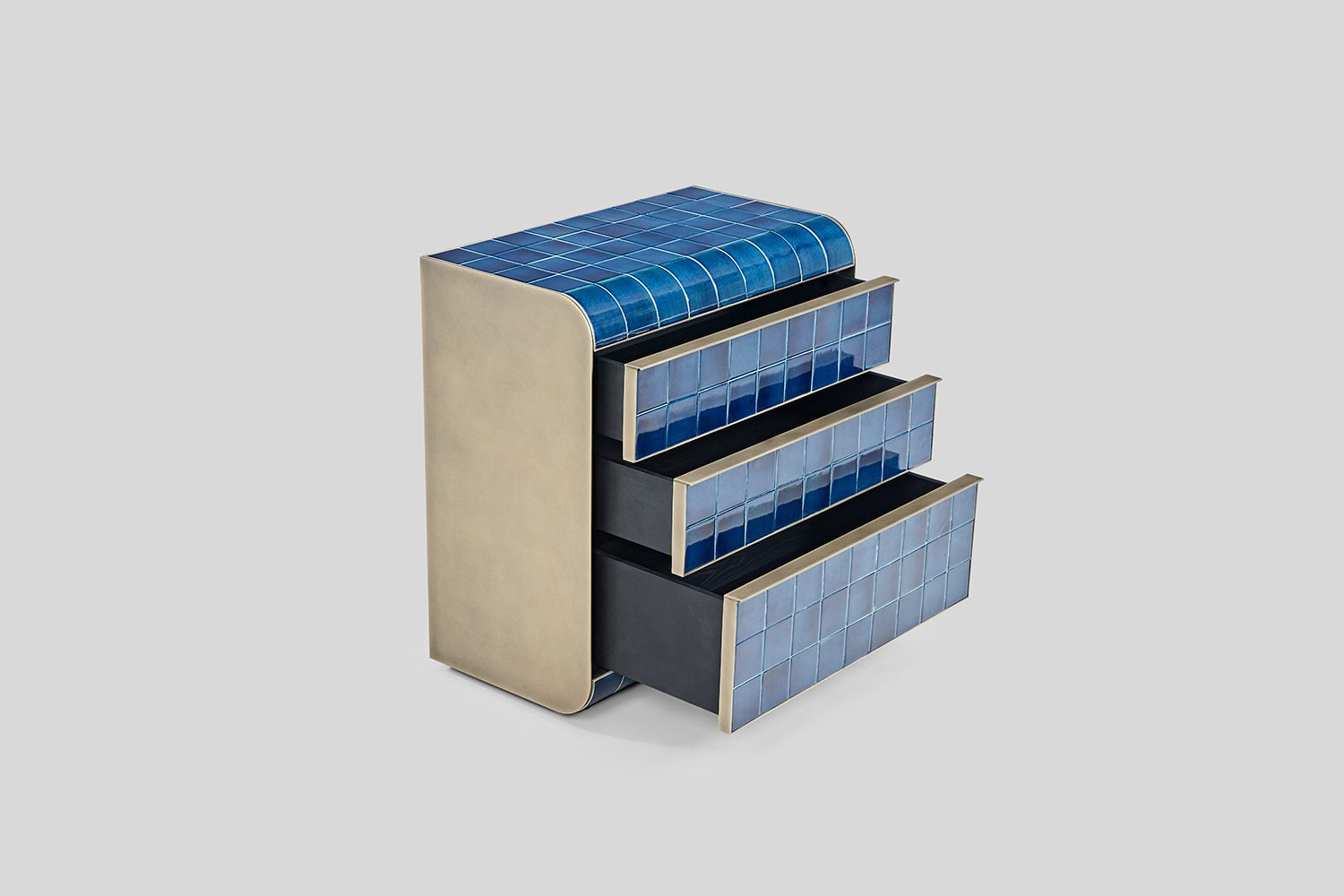 Pezzo Chest Of Drawers