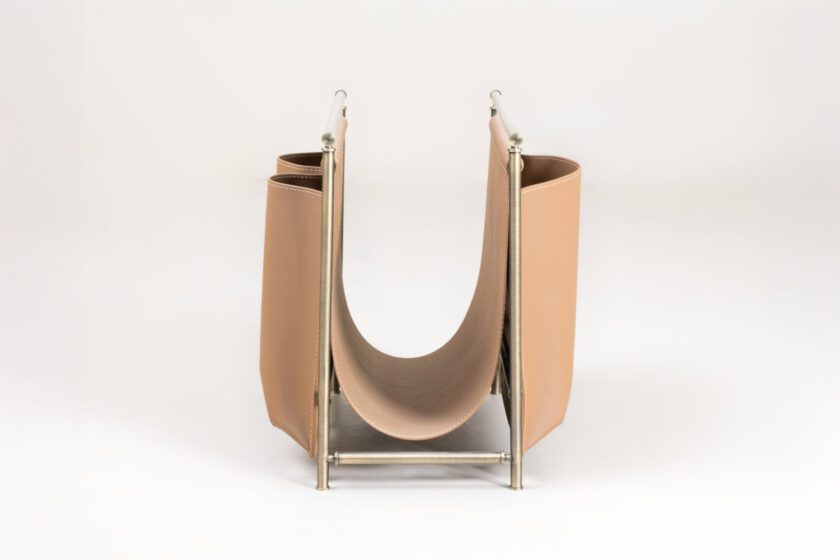 Peto Magazine Stand Wriver