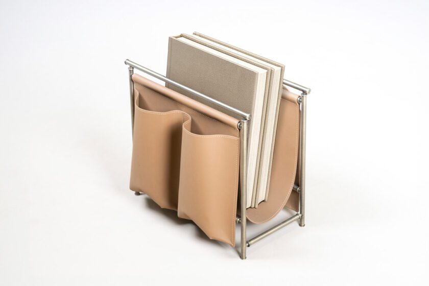 Peto Magazine Stand Wriver