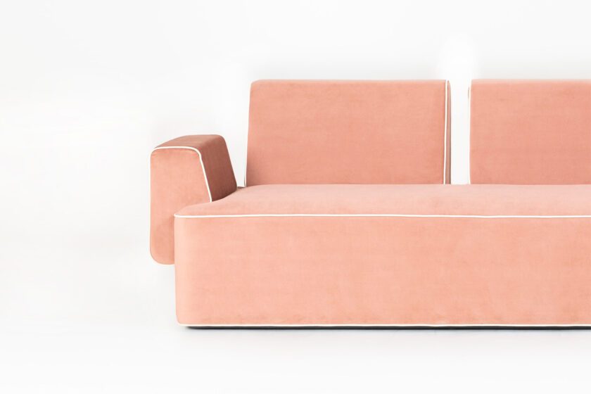Border Sofa Wriver