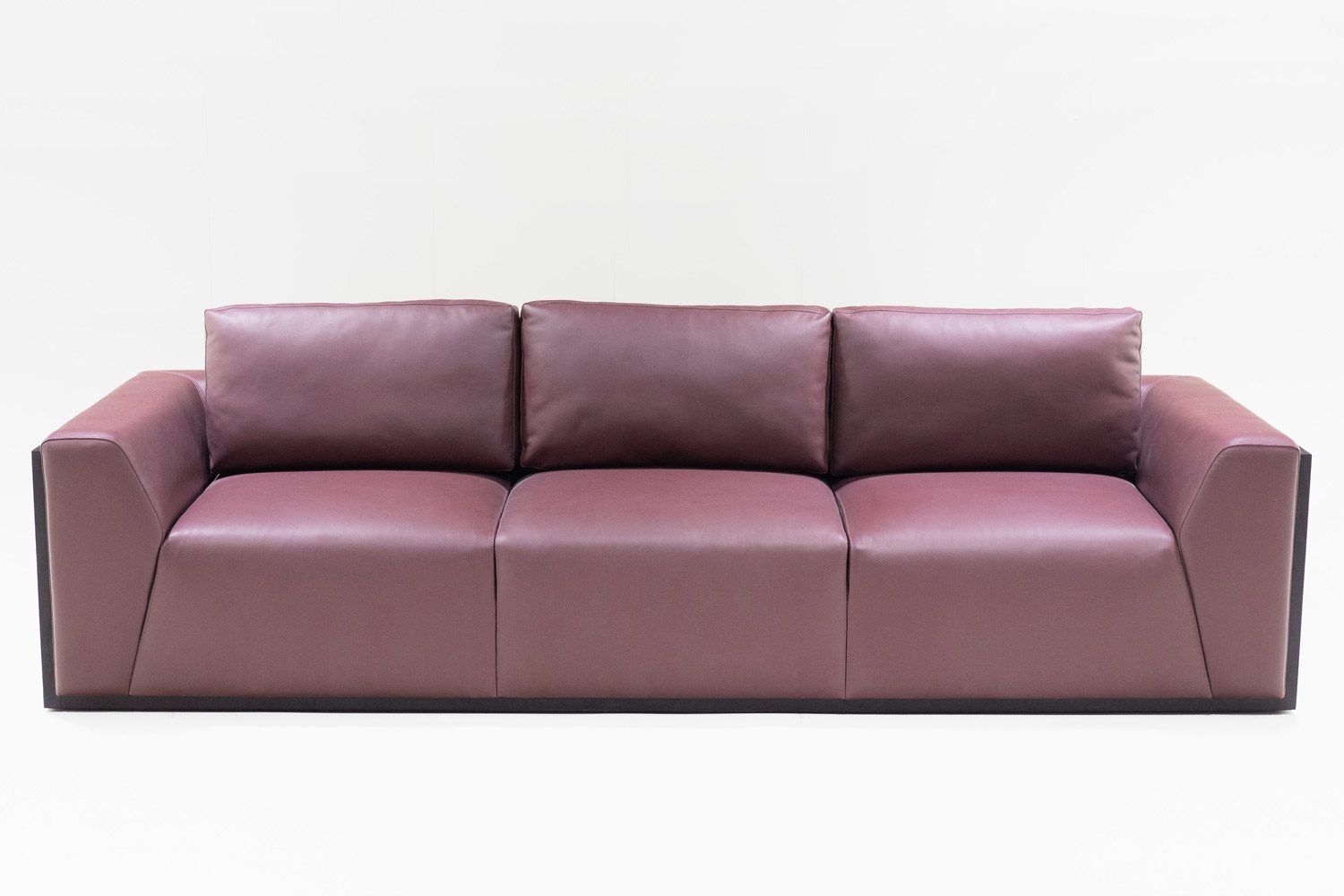 Elevo Sofa Wriver