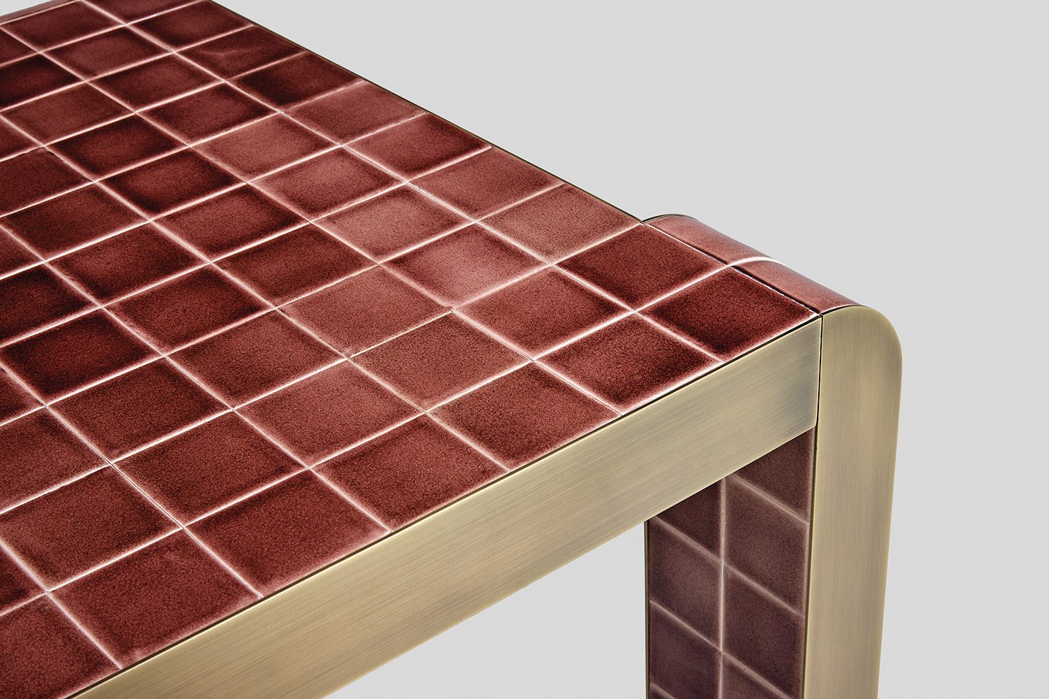 Pezzo Dining Table