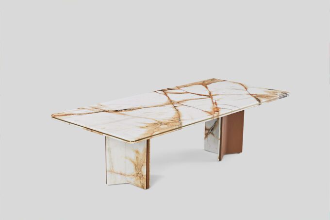 Arcio Dining Table