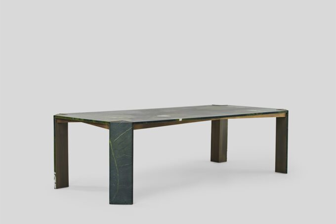 Gles Dining Table