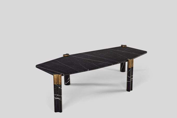 Presa Dining Table