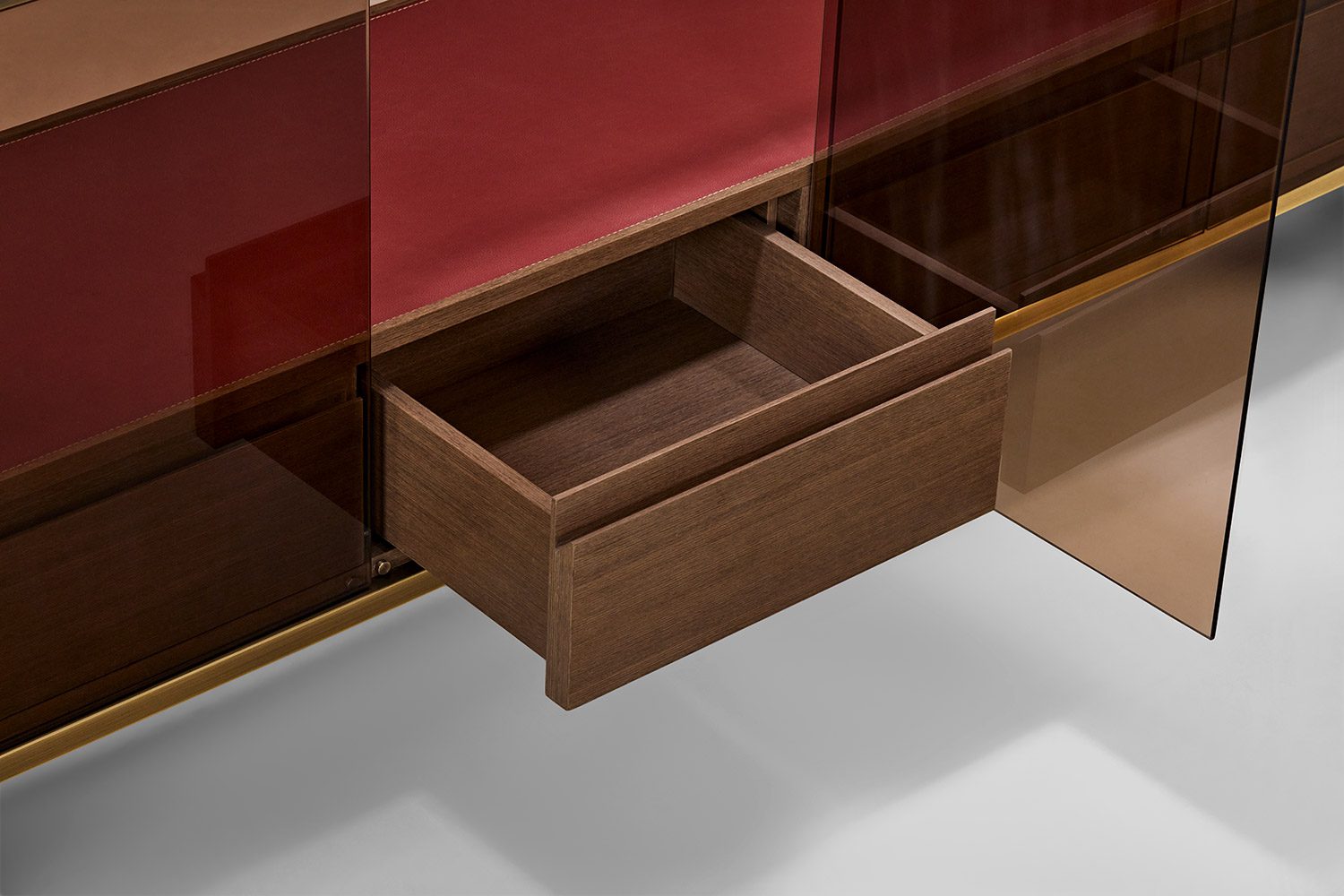 Tria Sideboard
