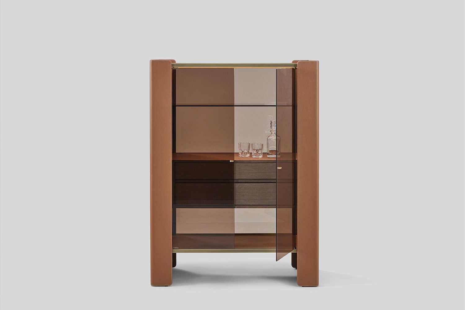 Tria Bar Cabinet Wriver