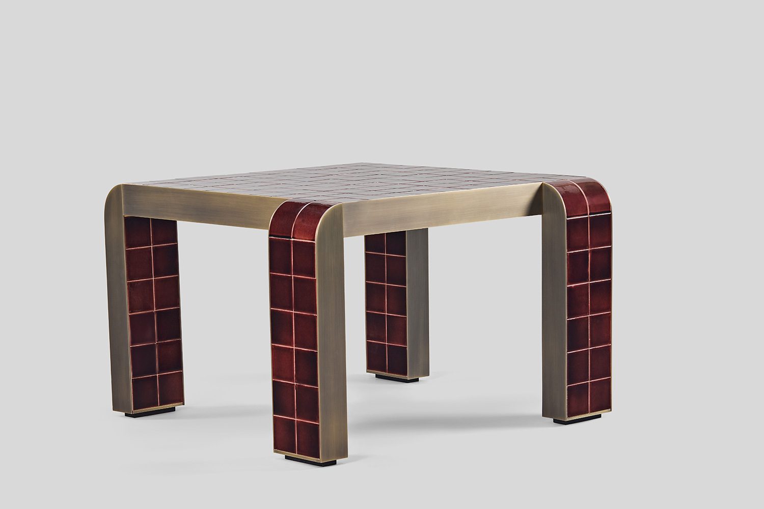 Pezzo Dining Table