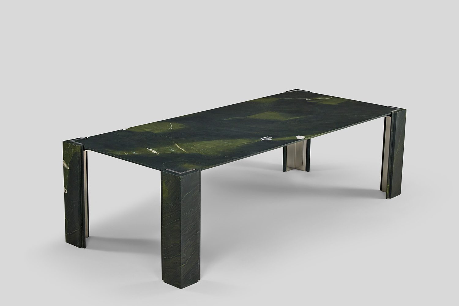 Klynt Dining Table